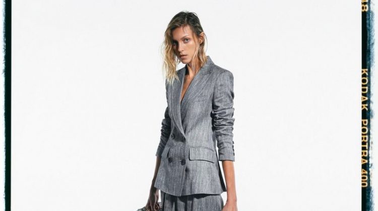 Anja Rubik Takes a Stand for the Pages of Vogue Czechoslovakia