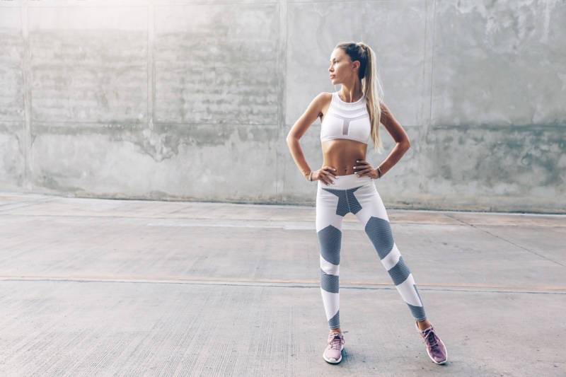 Toned Fitness Model activewear Outfit White Grey