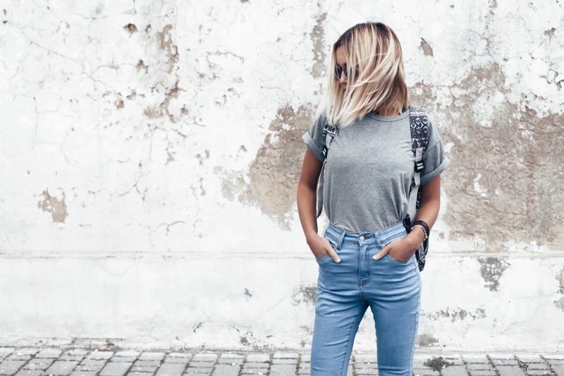 Woman Grey T-Shirt Slim Fit Blue Jeans Blonde