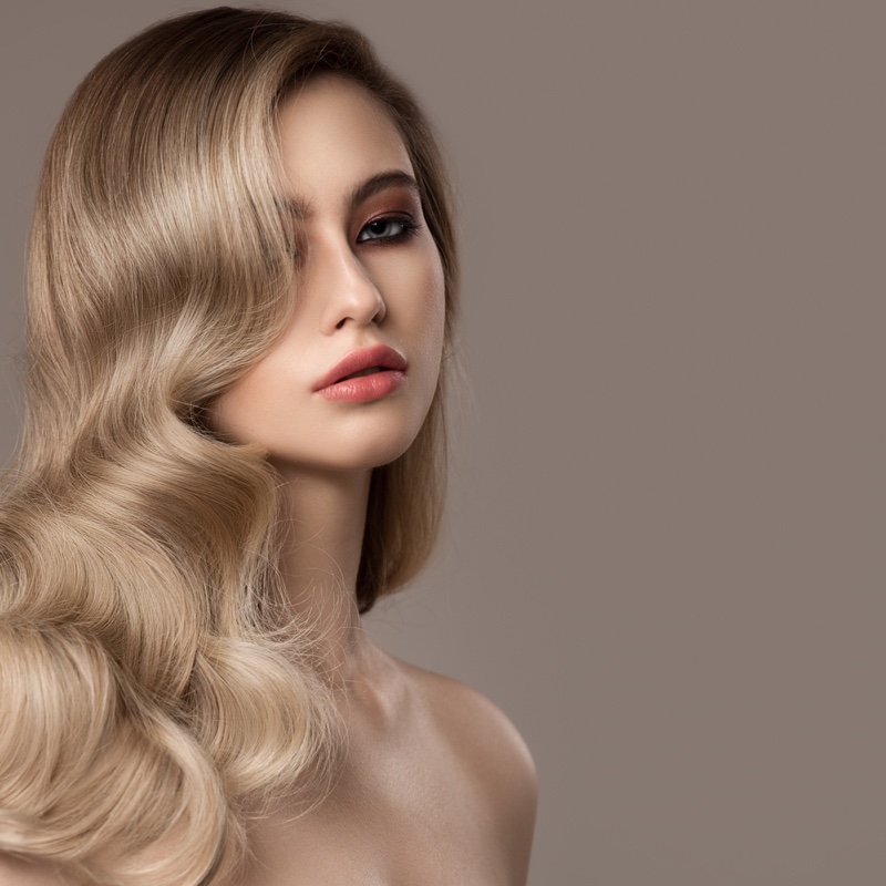 Blonde Model Wavy Healthy Hair Beauty