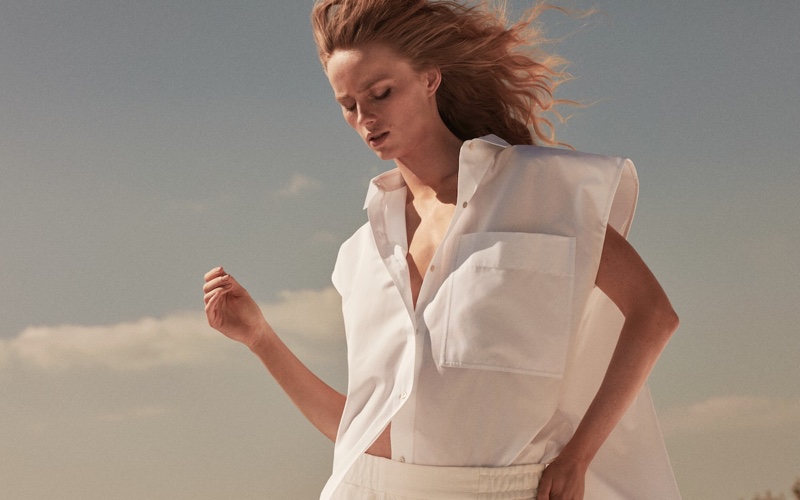 Rianne van Rompaey poses in Massimo Dutti Limited Edition spring-summer 2021 campaign.