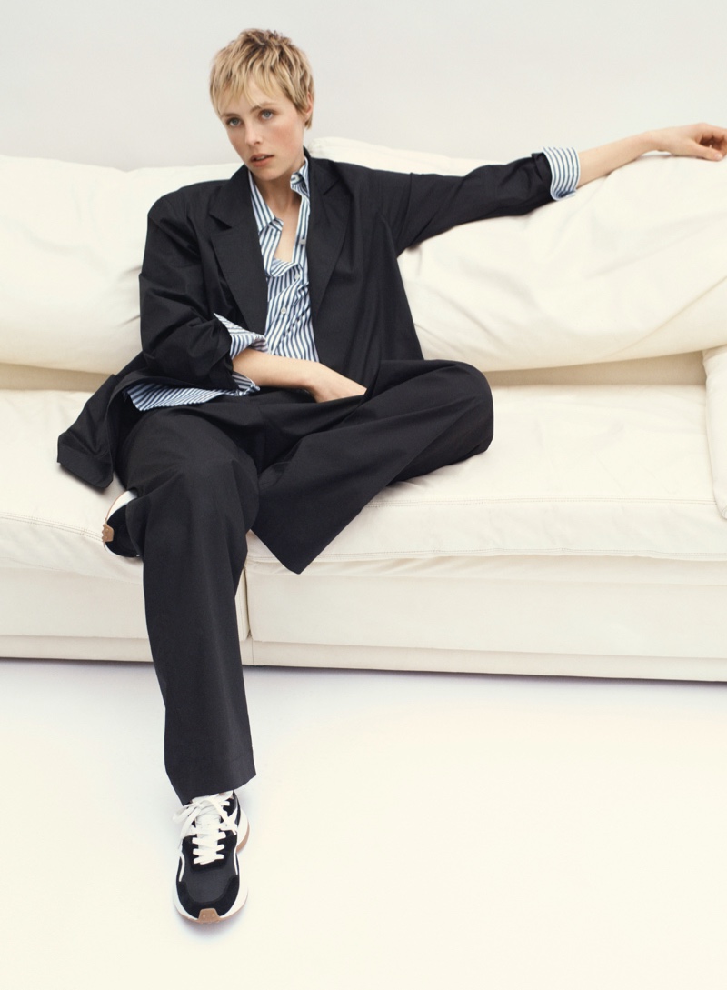 Edie Campbell suits up in Massimo Dutti's spring-summer 2021 collection.