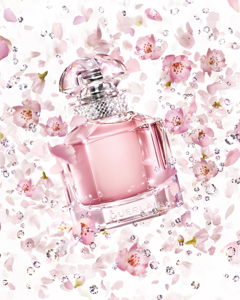 A look at the Guerlain Mon Guerlain Sparkling Bouquet fragrance bottle.