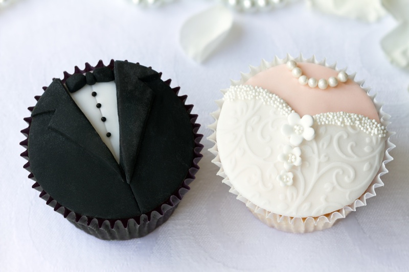 Cupcakes Groom Bride Decorations Dessert Food Wedding