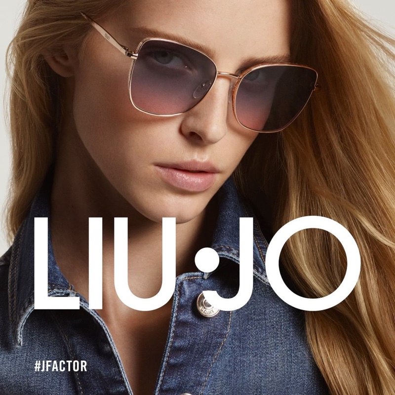 Abby Champion wears sunglasses in Liu Jo spring-summer 2021 campaign.