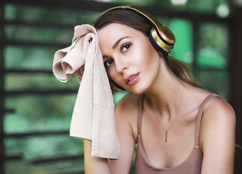 Model Wiping Face Workout Headphones Towel