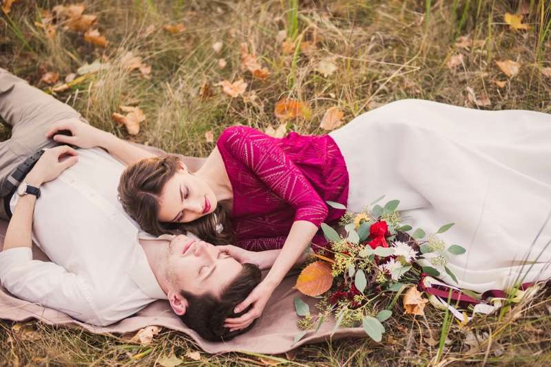 Romantic Couple Outdoors Autumn Fashion Photo