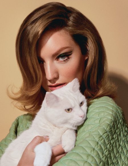 Susanne Knipper Models Cat-Eye Makeup for InStyle Spain Susanne Knipper Models Cat-Eye Makeup for InStyle Spain