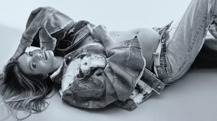 Valentina Ferrer Unveils Her Pregnancy for Vogue Mexico