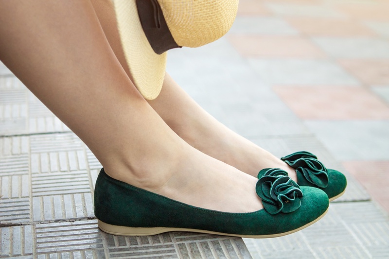 Woman Green Suede Ballet Flats