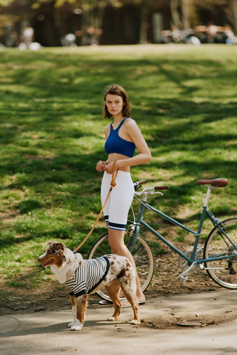 Cara Taylor poses at the park for Zara's spring-summer 2021 collection.