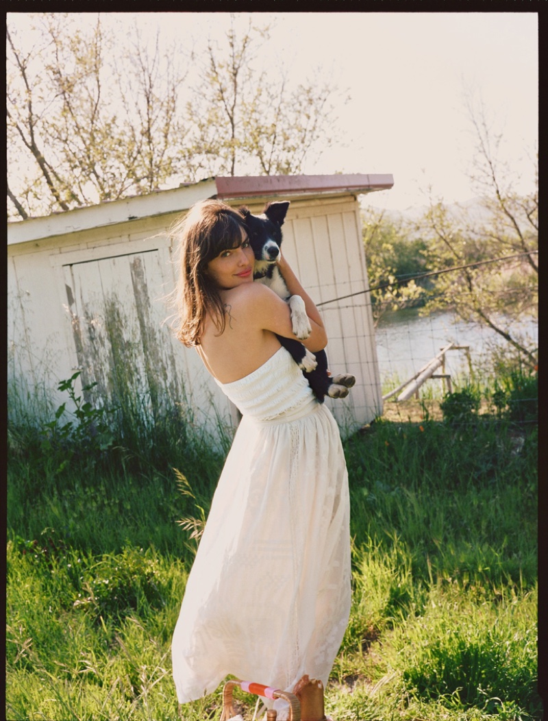 Alyssa Miller poses in Anthropologie picnic style guide. Photo: Graham Dunn