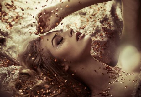 All About Video Retouch Magic Beauty Glitter Gold Luxury Glamour
