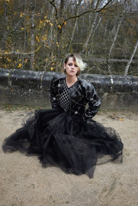 Kristen Stewart Poses Outdoors for Chanel Pre-Fall 2021 Campaign Kristen Stewart stars in Chanel pre-fall 2021 campaign.