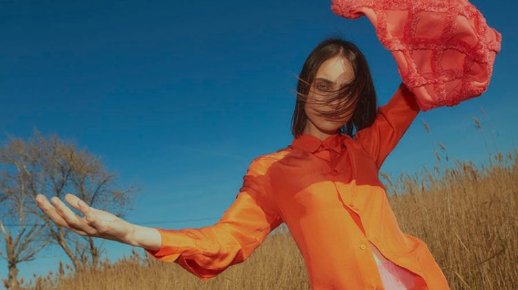 Lorena Guitián Embraces the Outdoors in Spring Fashion for L’Officiel Ukraine