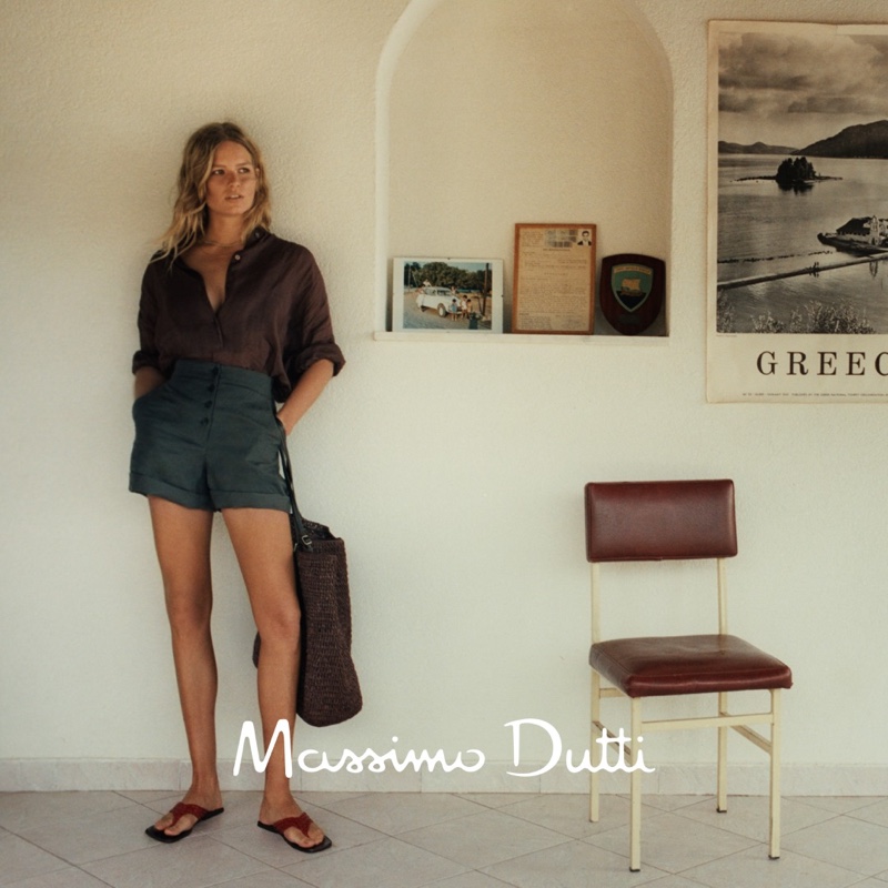 Massimo Dutti unveils spring-summer 2021 styles.