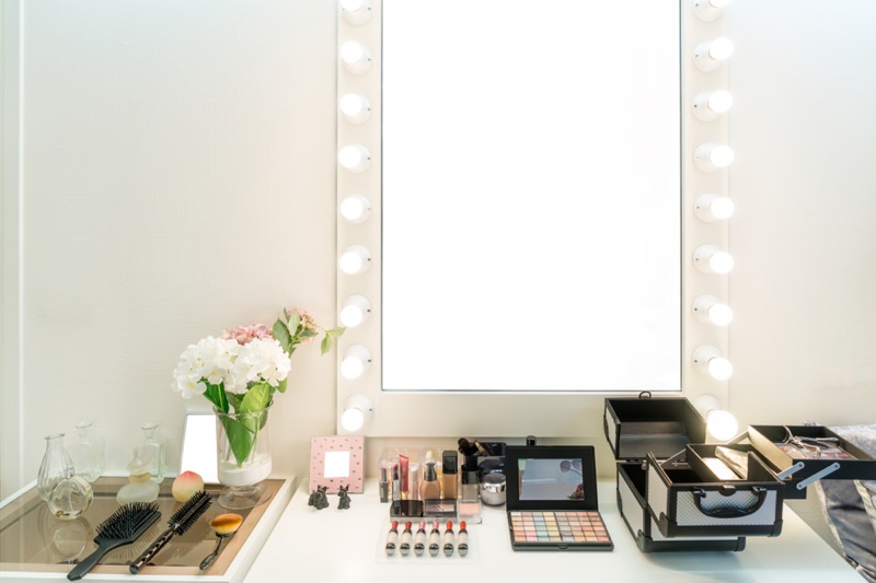 Mirror Vanity Setup Cosmetics Makeup