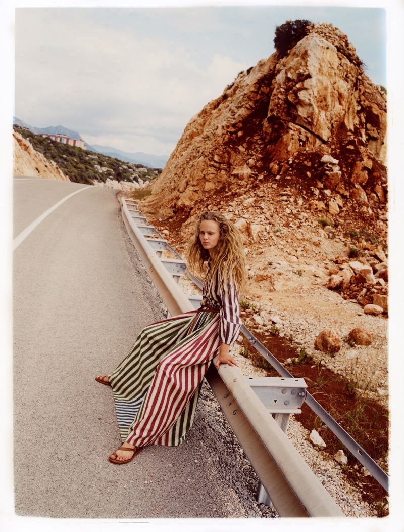 Olivia Vinten Poses in Getaway Fashions for Vogue Turkey