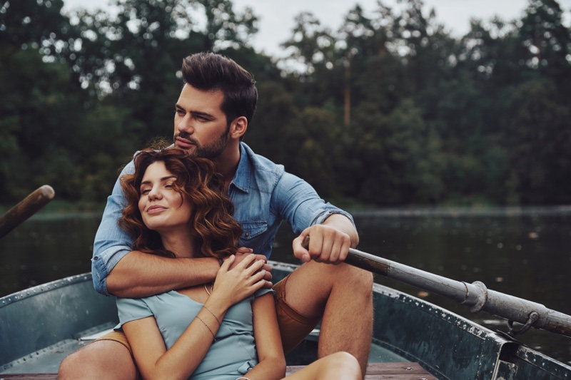 Couple Lake Boat Embrace Hug Love Romantic