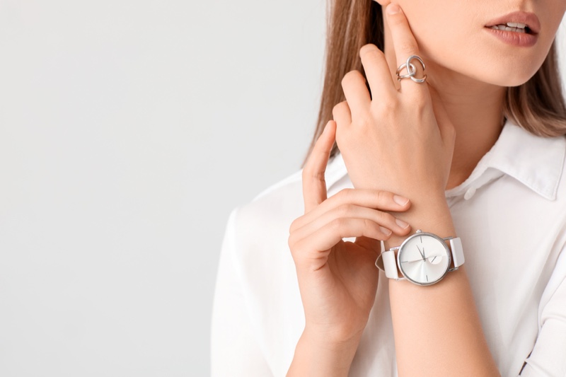 Cropped Model White Watch Ring Accessories