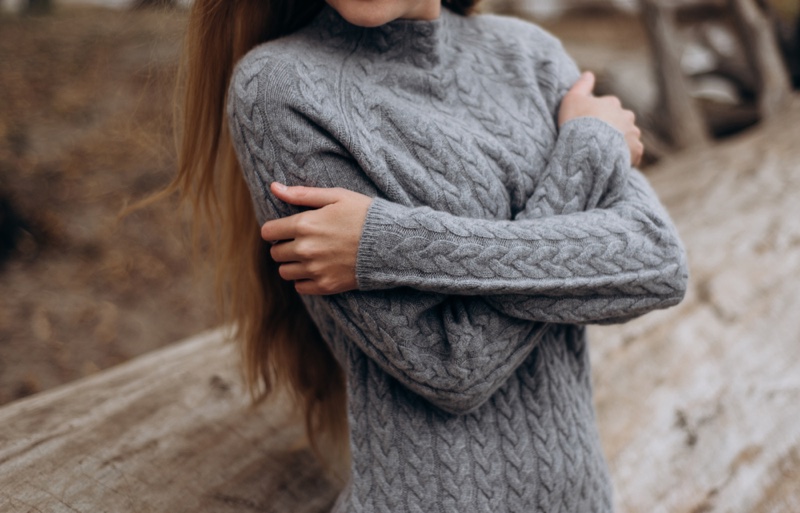 Cropped Woman Grey Sweater