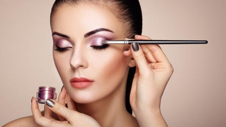 Everything You Need in a Beginner’s Makeup Kit