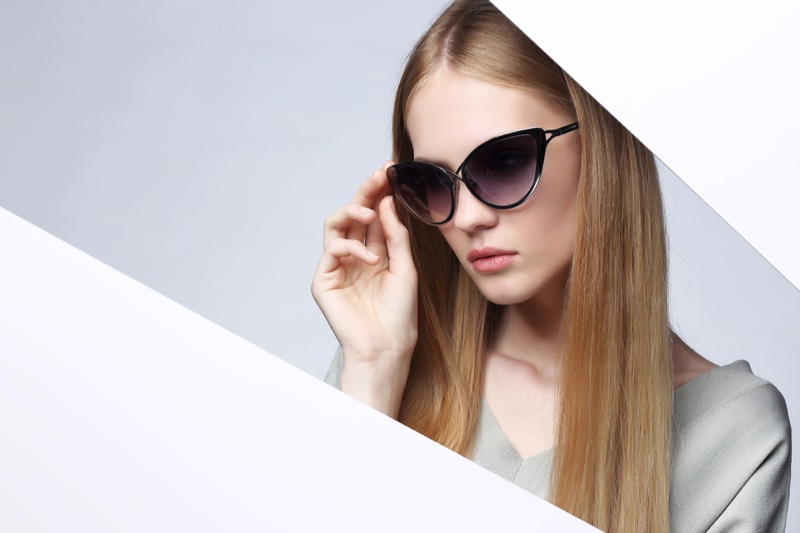 Model Wearing Cat Eye Sunglasses Fashion