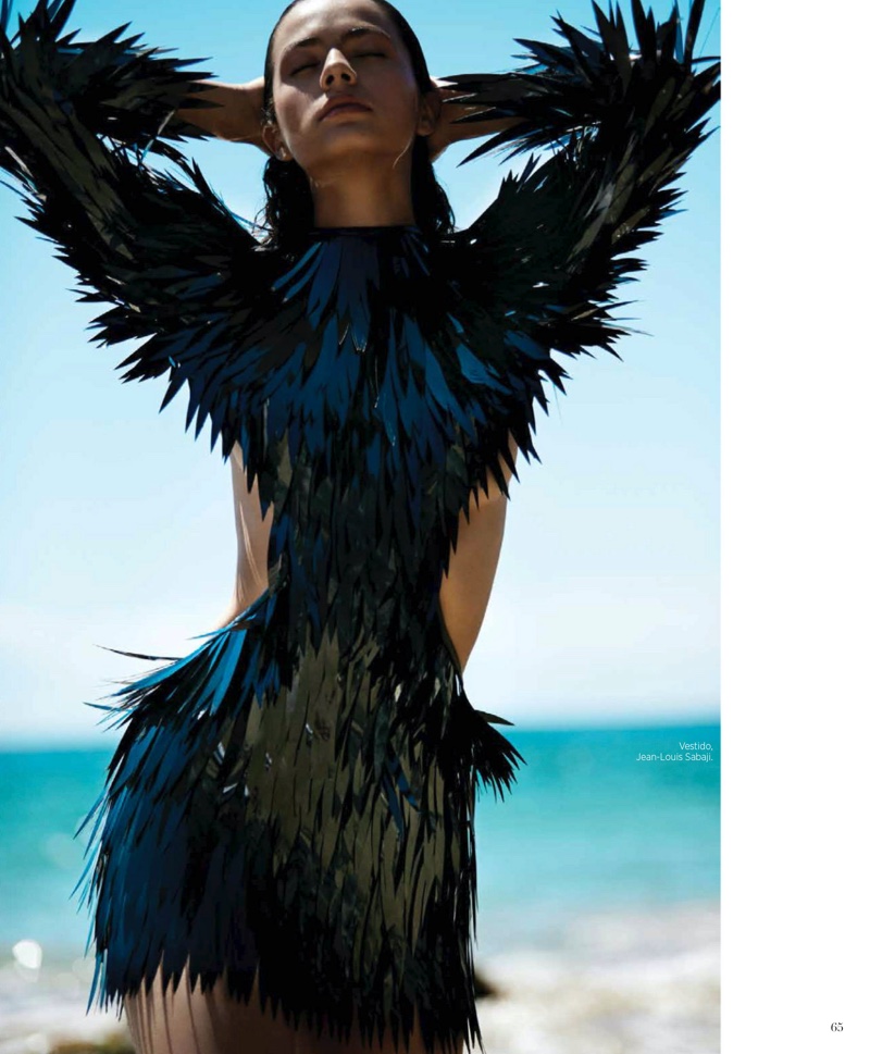 Celic Dorig Enchants in Beach Fashion for Harper's Bazaar Mexico