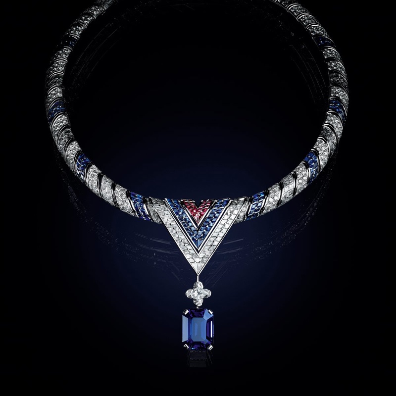 The Arrow Necklace from Louis Vuitton Bravery High Jewelry collection.