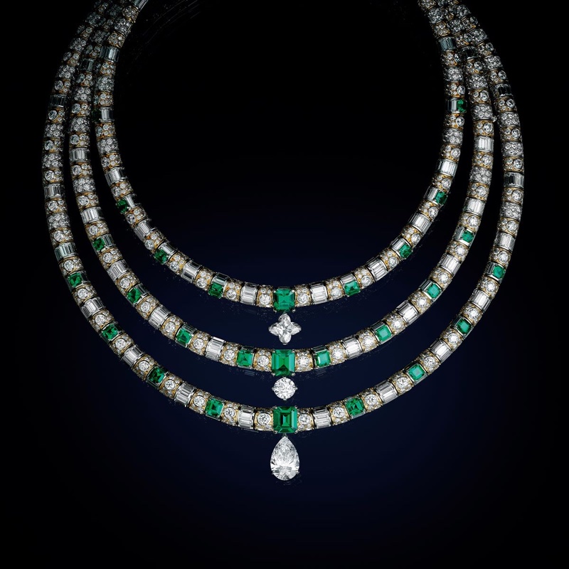 L'Aventure necklace from Louis Vuitton High Jewelry collection.