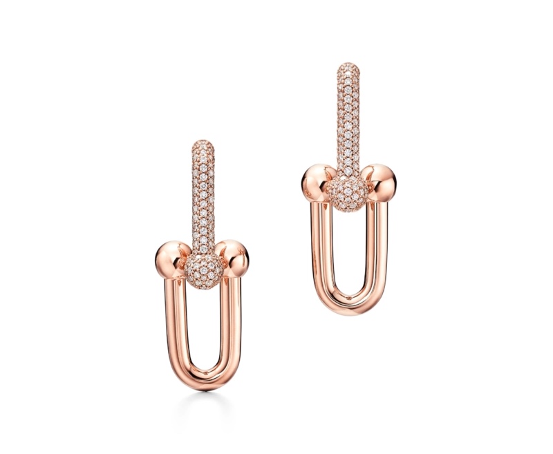 Tiffany & Co. Tiffany HardWear link earrings in 18k rose gold with pavé diamonds.