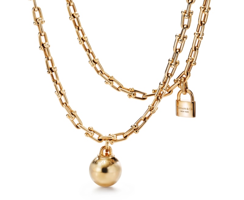 Tiffany & Co. Tiffany HardWear chain wrap necklace in 18k yellow gold.