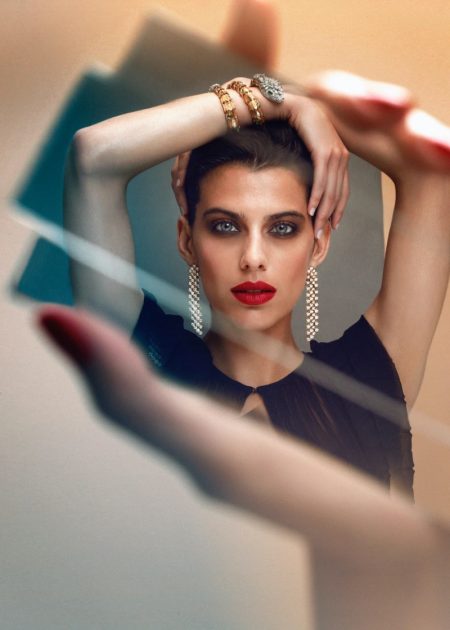 Margot Davy Sparkles in High Jewelry for SCMP Style Margot Davy Sparkles in High Jewelry for SCMP Style
