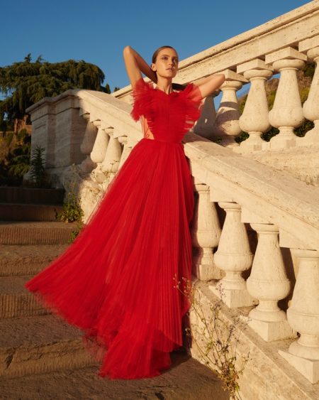 Maria Rosa Stands Out in Red Styles for ELLE Germany Maria Rosa Stands Out in Red Styles for ELLE Germany