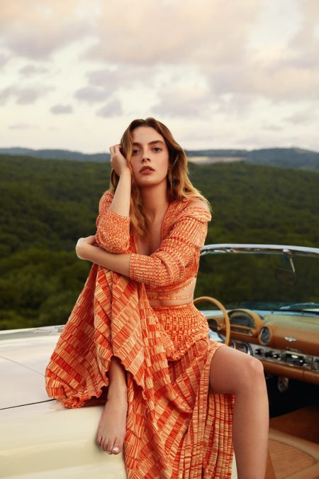 Melis Sezen Poses in Summer Outfits for InStyle Turkey Melis Sezen Poses in Summer Outfits for InStyle Turkey