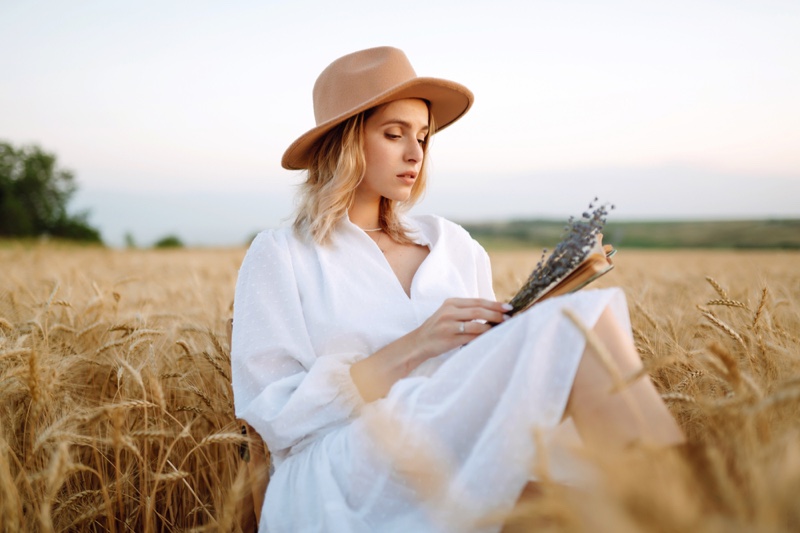 Model Outdoors White Linen Dress Hat