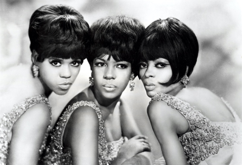 Original The Supremes lineup with Mary Wilson, Florence Ballard, and Diana Ross. The group wears glamorous hair and costumes. | Photo Credit: Pictorial Press Ltd / Alamy Stock Photo