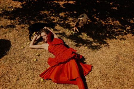 Lisa Louis Fratani Embraces All-Red Fashion for Marie Claire Turkey Lisa Louis Fratani Embraces All-Red Fashion for Marie Claire Turkey