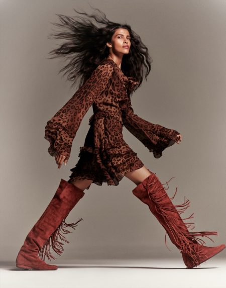 Pooja Mor Models On-Trend Styles for ELLE India Pooja Mor Models On-Trend Styles for ELLE India