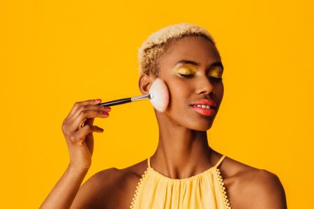 What Type of Foundation Should I Use? Black Model Brush Makeup Yellow Eyeshadow