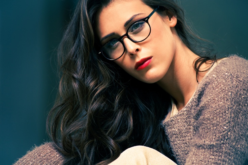 Brunette Model Oval Face Eyeglasses