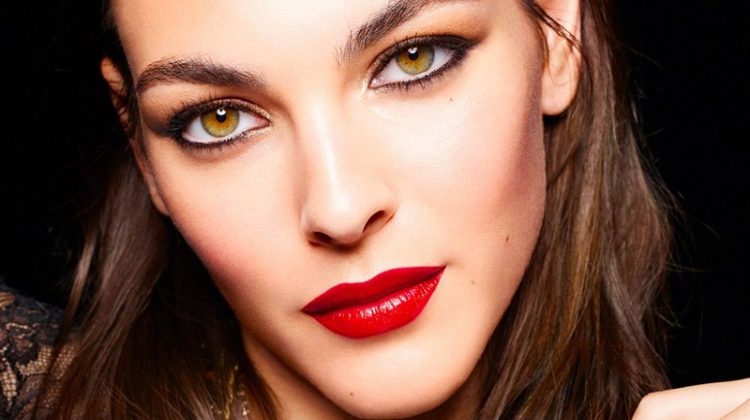 Vittoria Ceretti stars in Chanel Makeup Holiday 2021 campaign.
