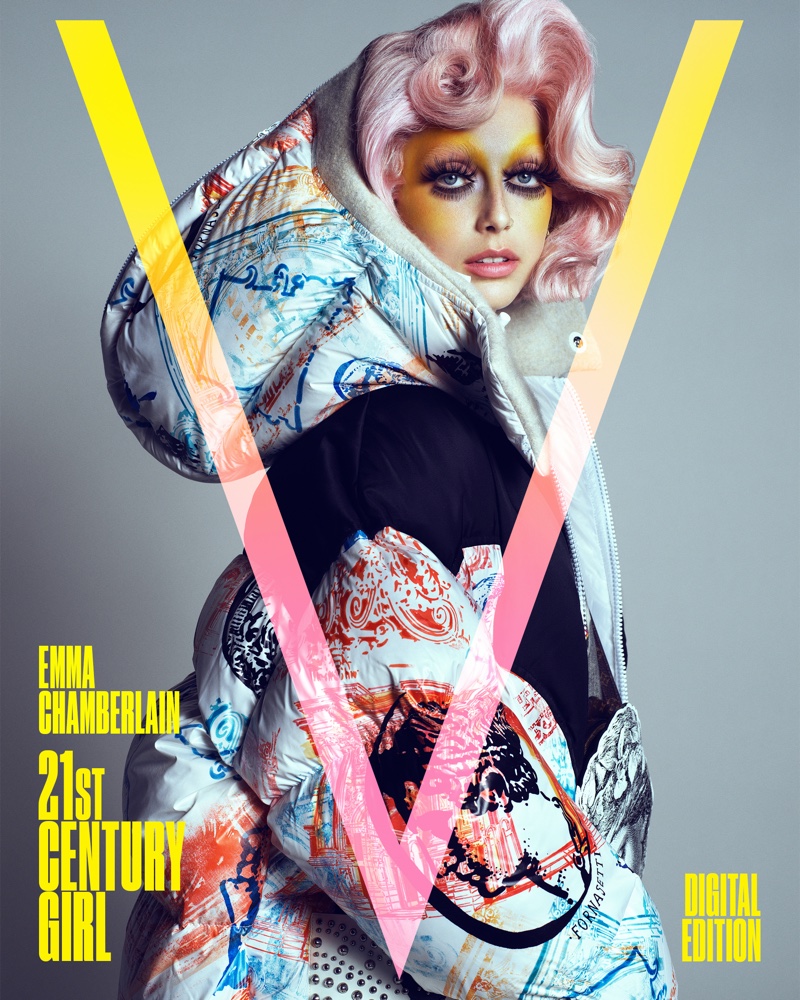 Hop ind Presenter dør Emma Chamberlain V Magazine Louis Vuitton Fornasetti Cover Photos