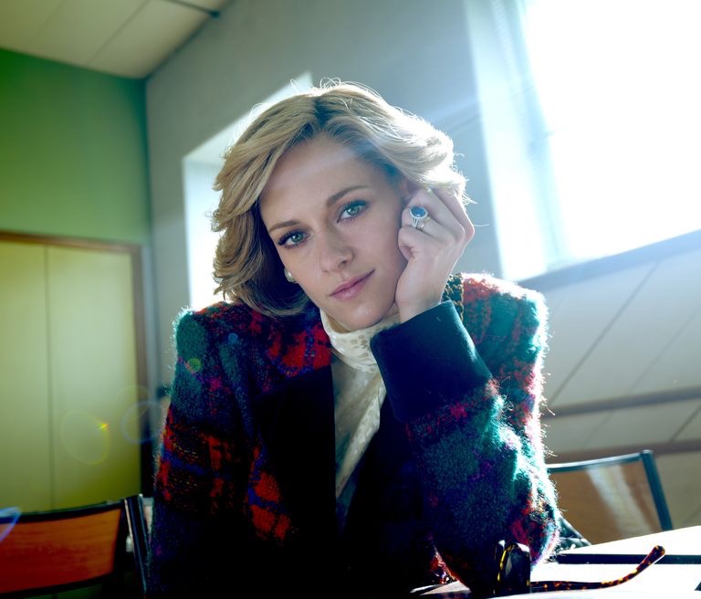 Kristen Stewart wears plaid jacket as Princess Diana in SPENCER. | Photo Credit: Pablo Larrín