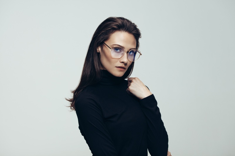 Model Eyeglasses Black Turtleneck
