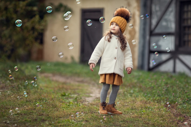 Toddler Girl White Coat Beanie Bubbles