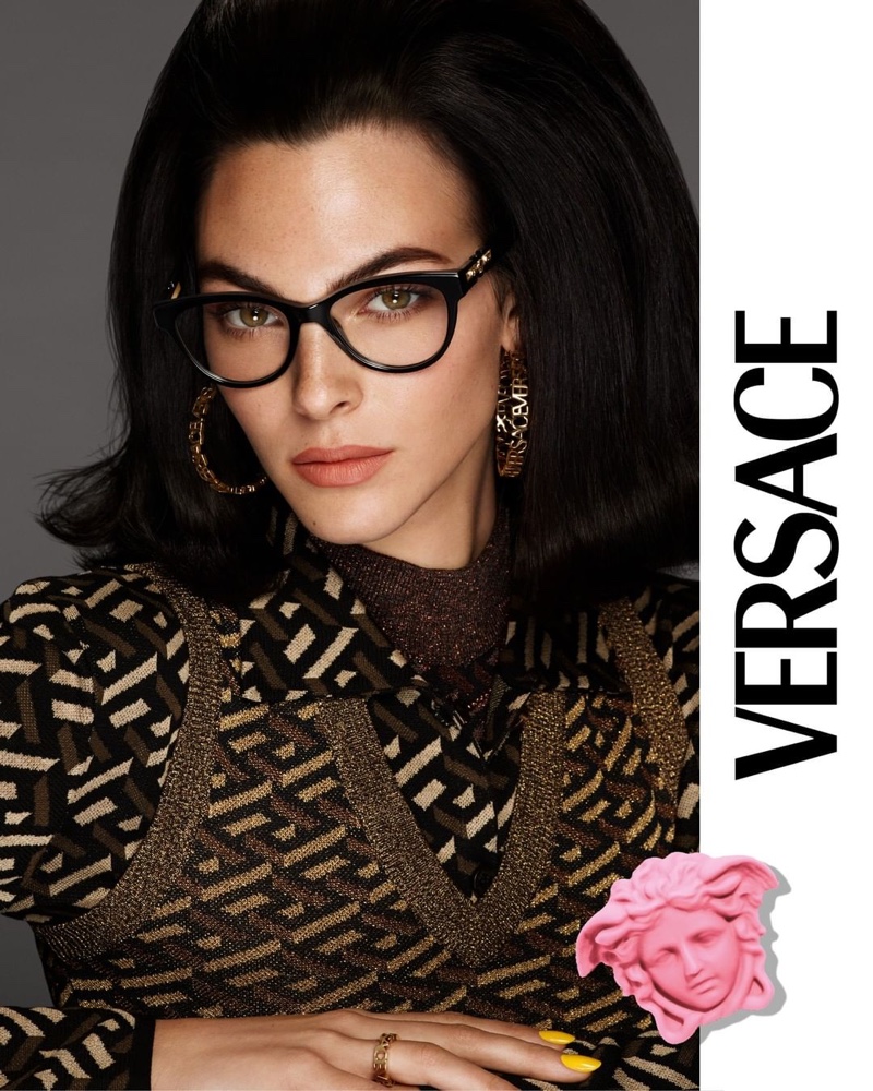 Versace Eyewear unveils fall-winter 2021 campaign.