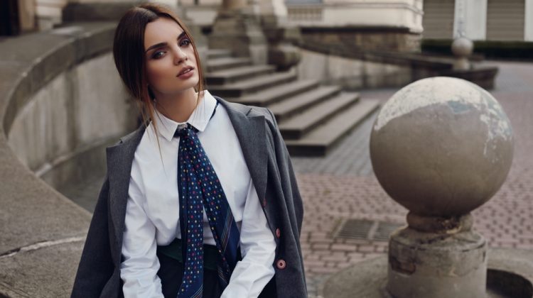 Woman Wearing Tie Menswear Inspired Look