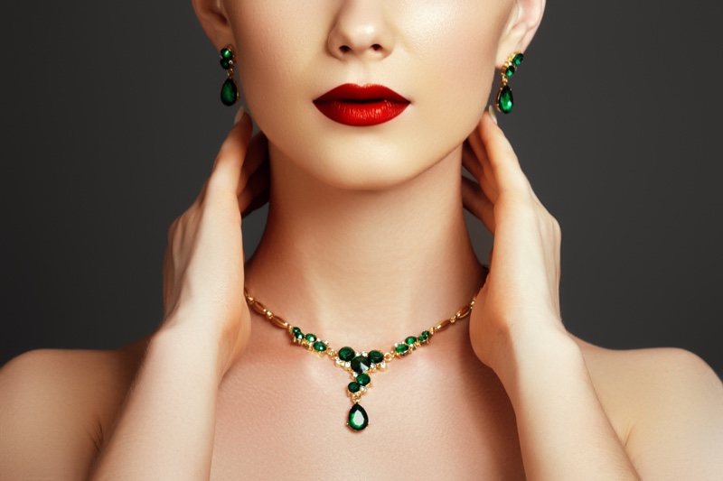 Green Sapphire Jewelry Necklace Earrings