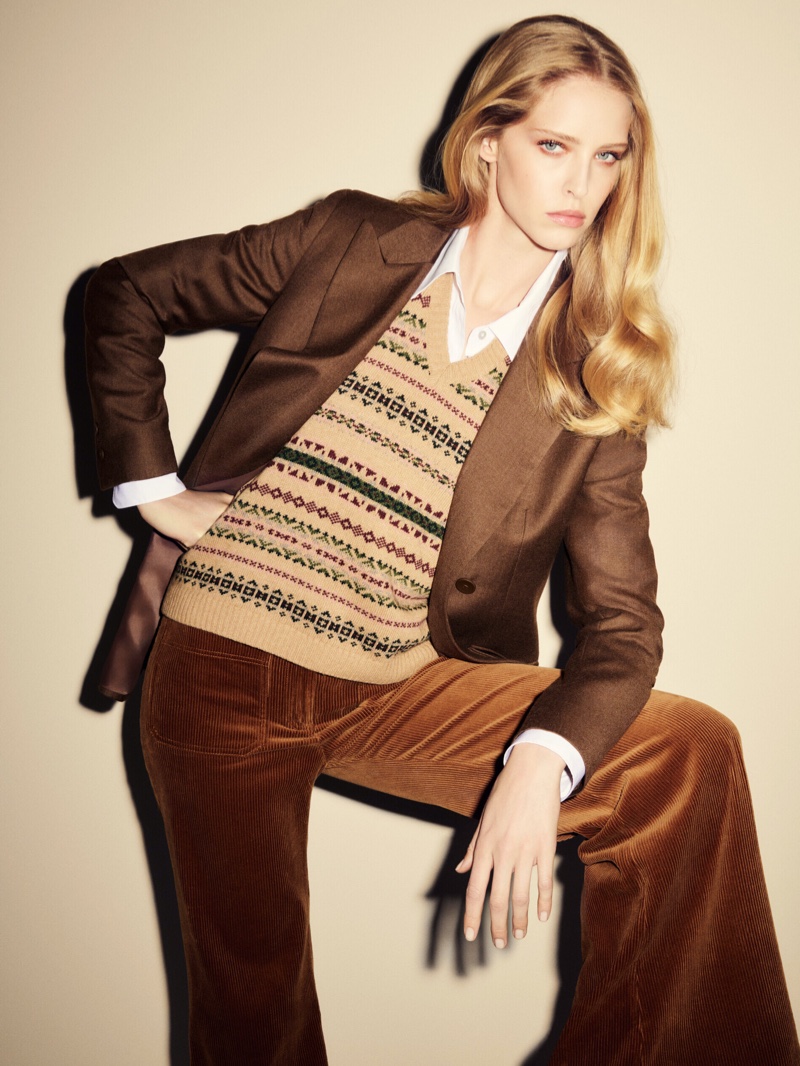 Abby Champion poses in Massimo Dutti The Corduroy Edition trend guide.
